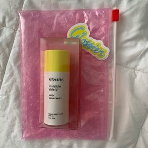 Glossier Invisible shield Sunscreen
